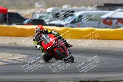 media/Apr-10-2022-SoCal Trackdays (Sun) [[f104b12566]]/Turn 2 (1135am)/